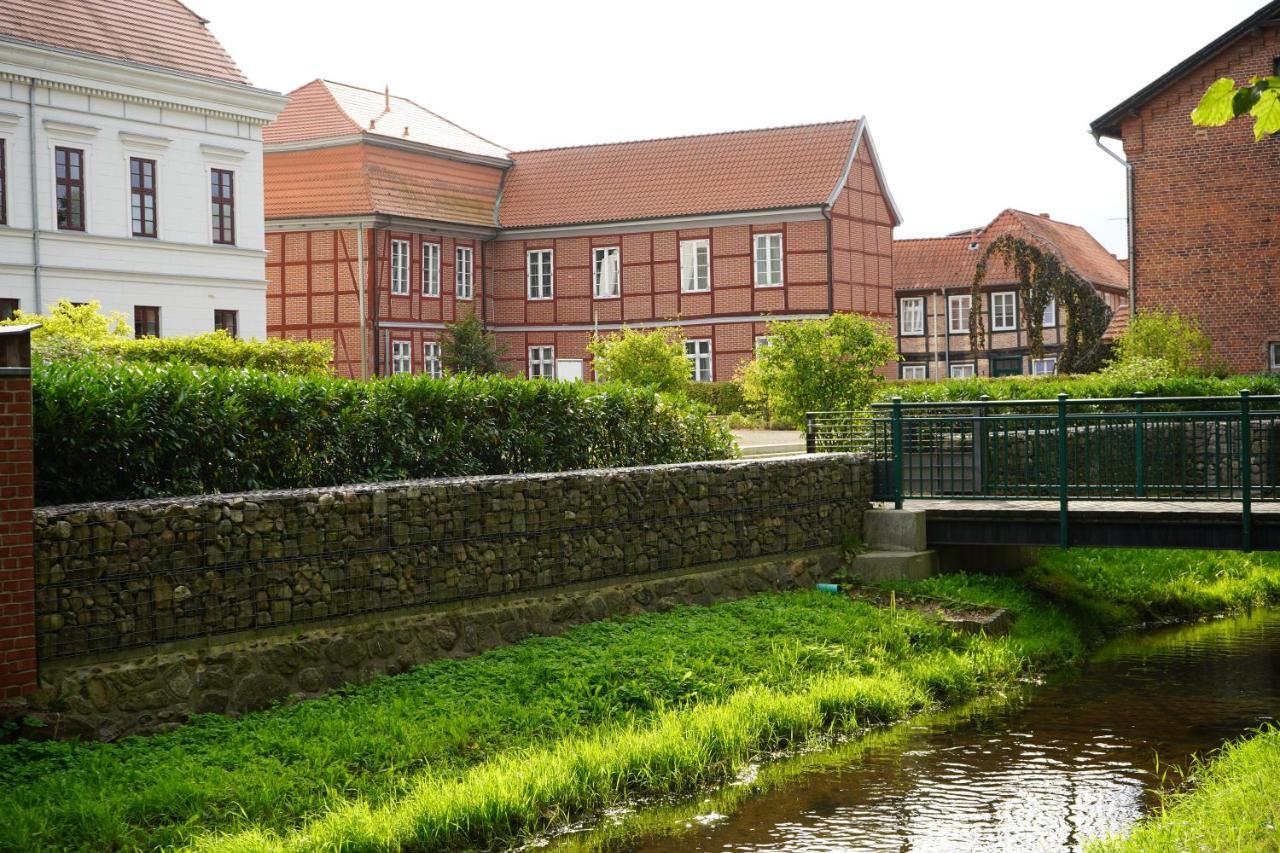 Ferienwohnungen Hafenblick Boizenburg Ngoại thất bức ảnh